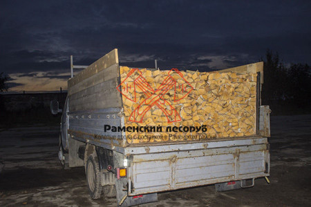 dostavka_berezovykh_kolotykh_drov.jpg